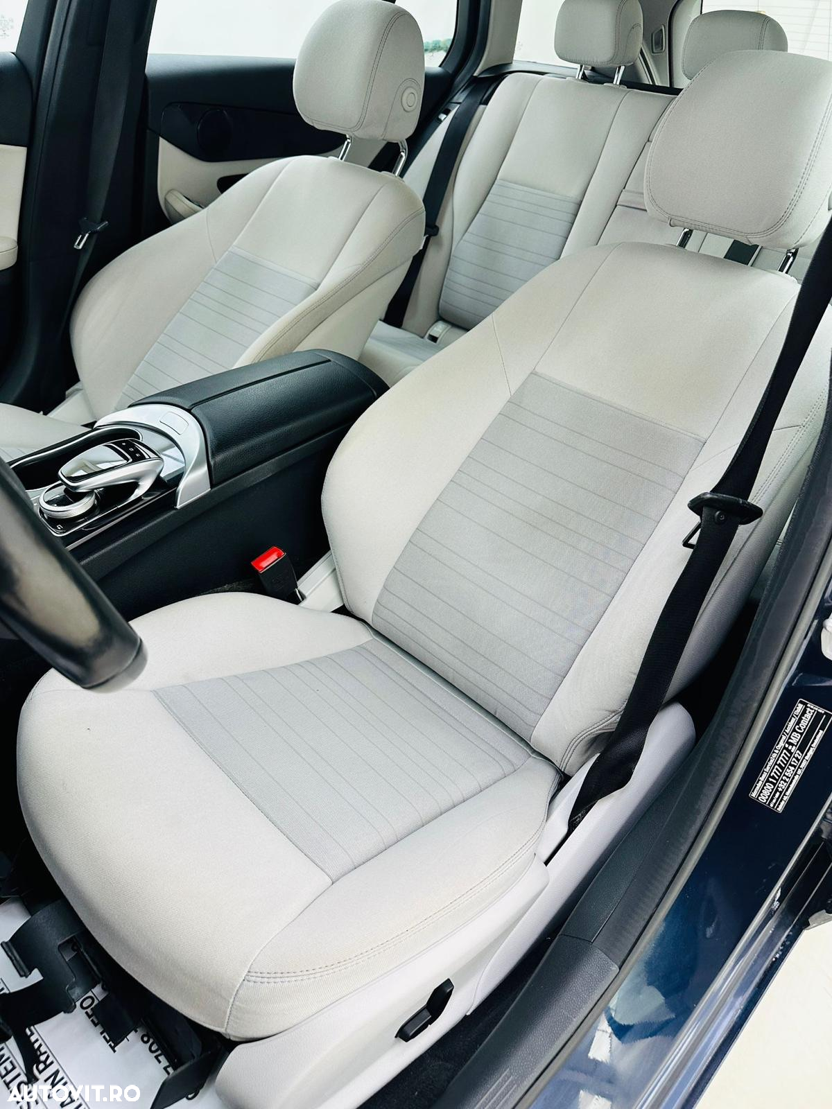 Mercedes-Benz C - 24