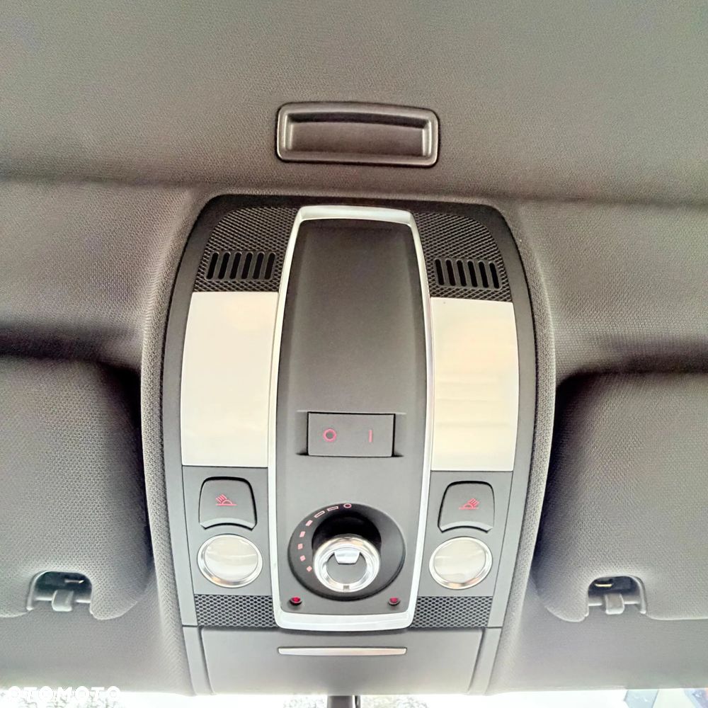 Audi A6 Avant 2.0 TDI DPF - 25
