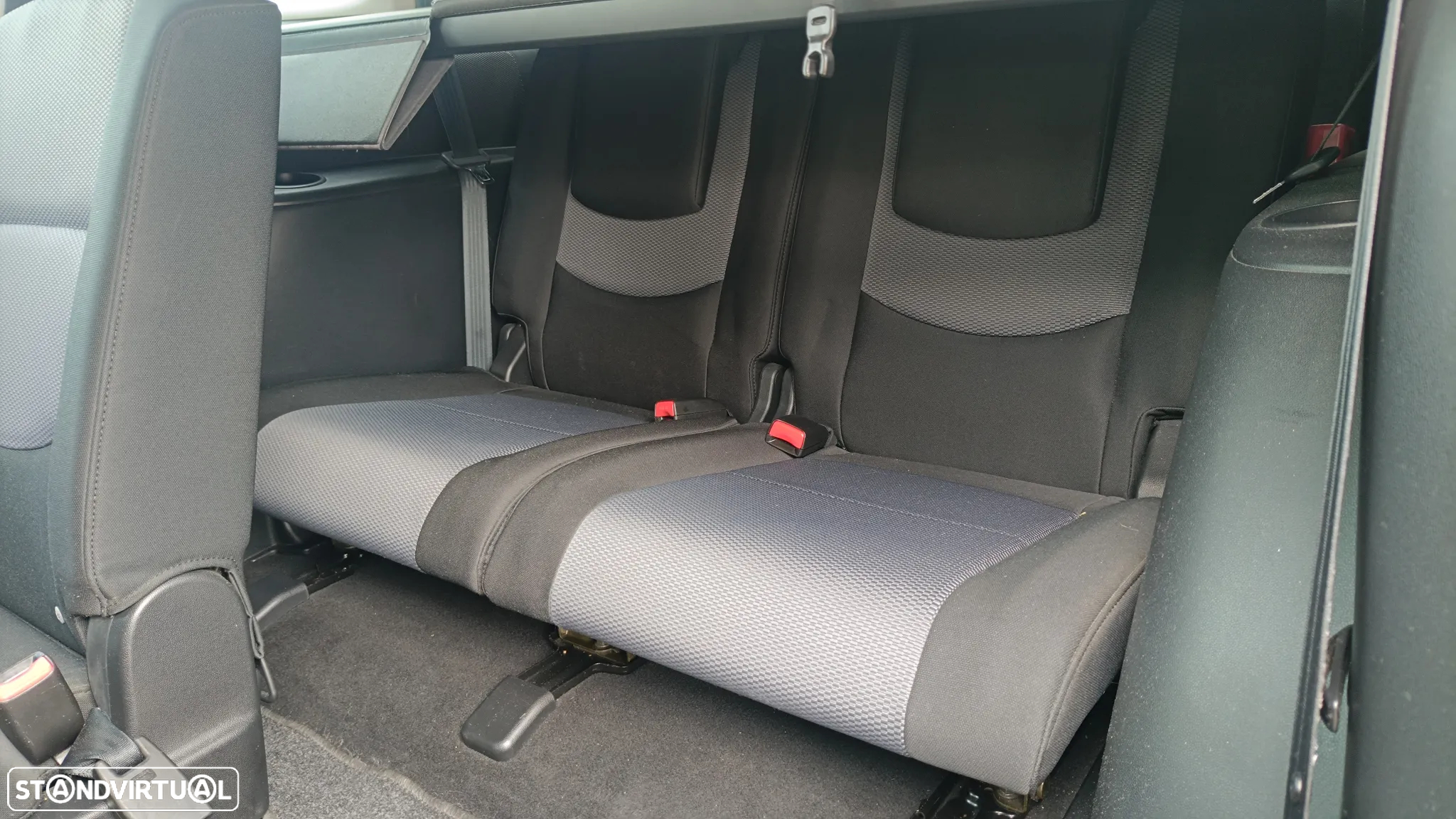 Mazda 5 MZR-CD 2.0 Exclusive - 9