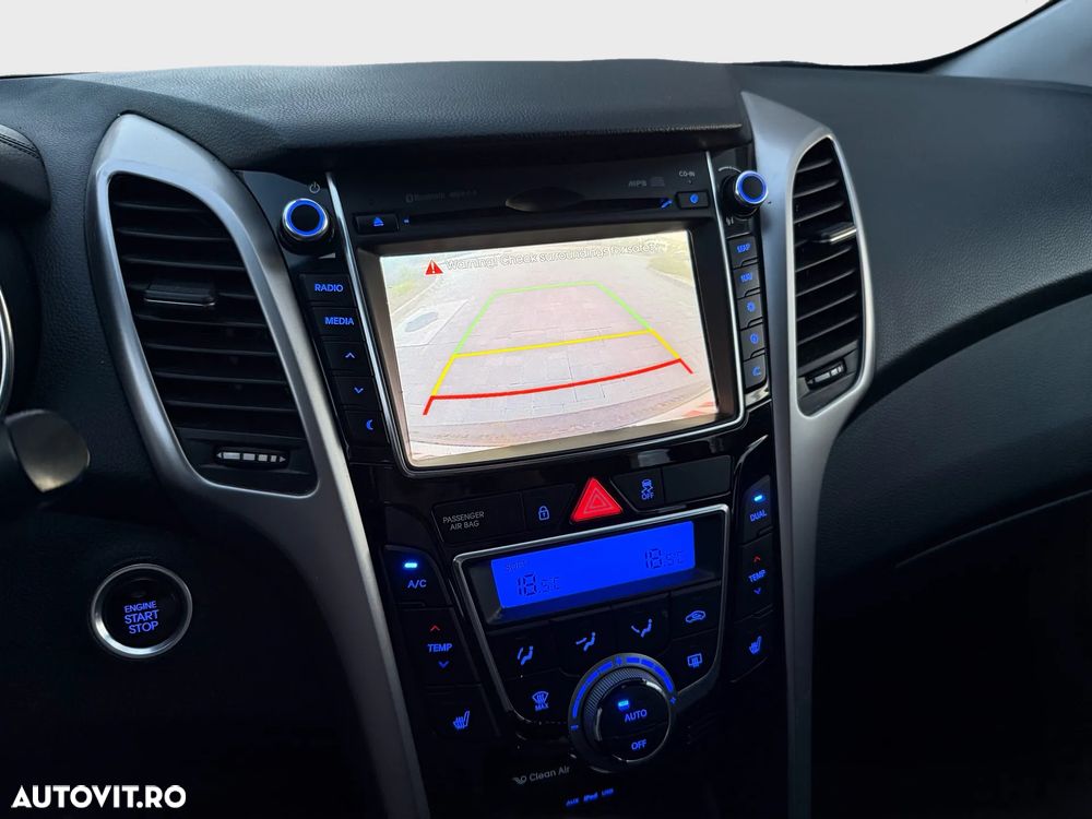 Hyundai i30 1.6 CRDI DCT Premium - 9