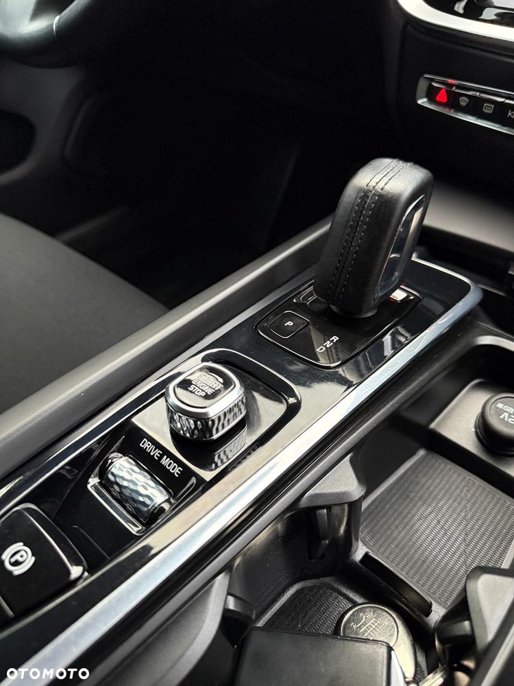 Volvo V60 B4 D Geartronic Momentum Pro - 14