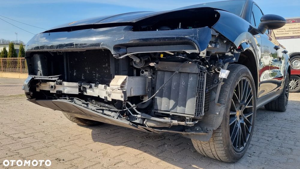 Porsche Cayenne E-Hybrid Tiptronic S - 23