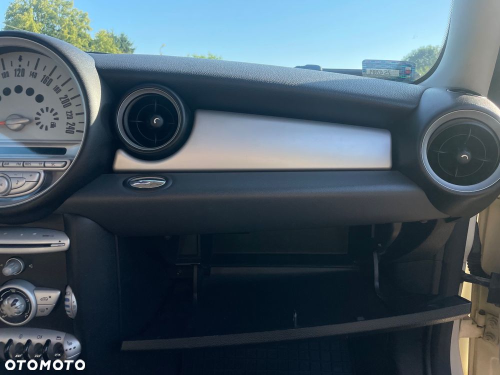 MINI Cooper - 24