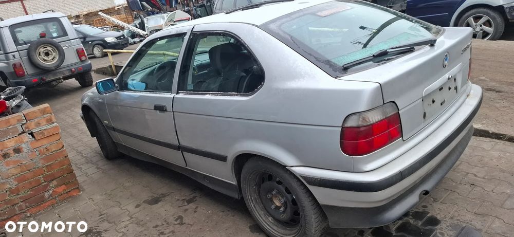 BMW E36 318 Compact na części - 1