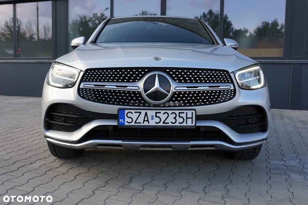 Mercedes-Benz GLC 200 d 4Matic 9G-TRONIC AMG Line Plus - 26