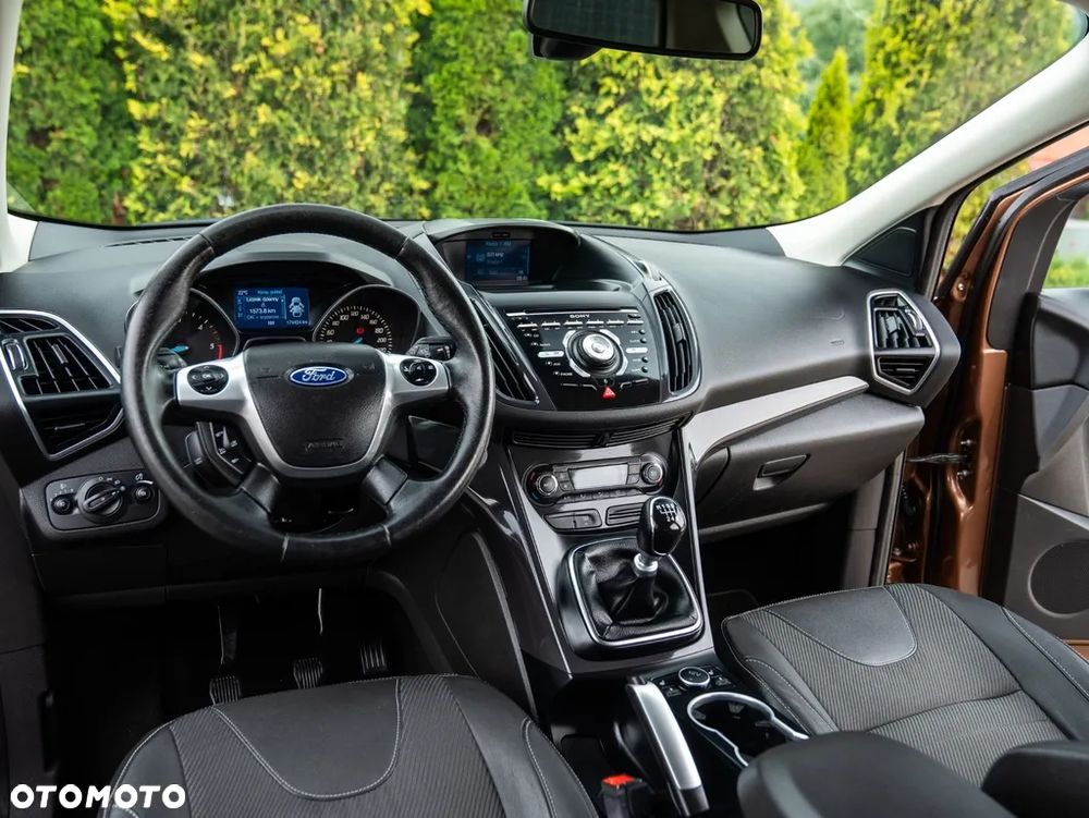 Ford Kuga 2.0 TDCi 4x4 Titanium - 28