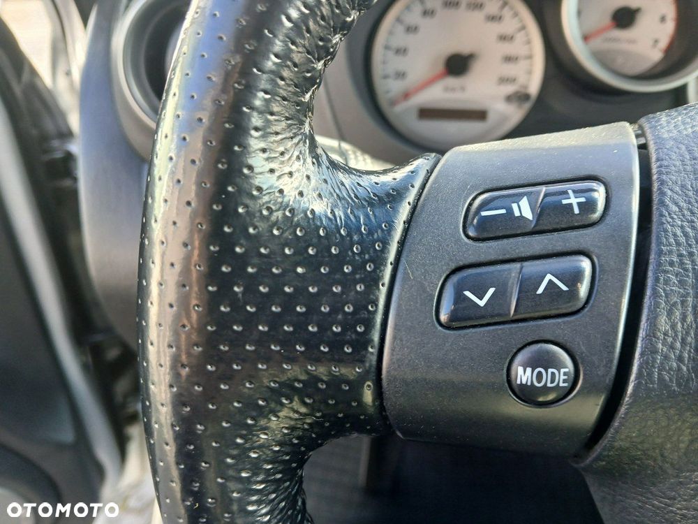 Toyota RAV4 D-4D 4x4 - 19