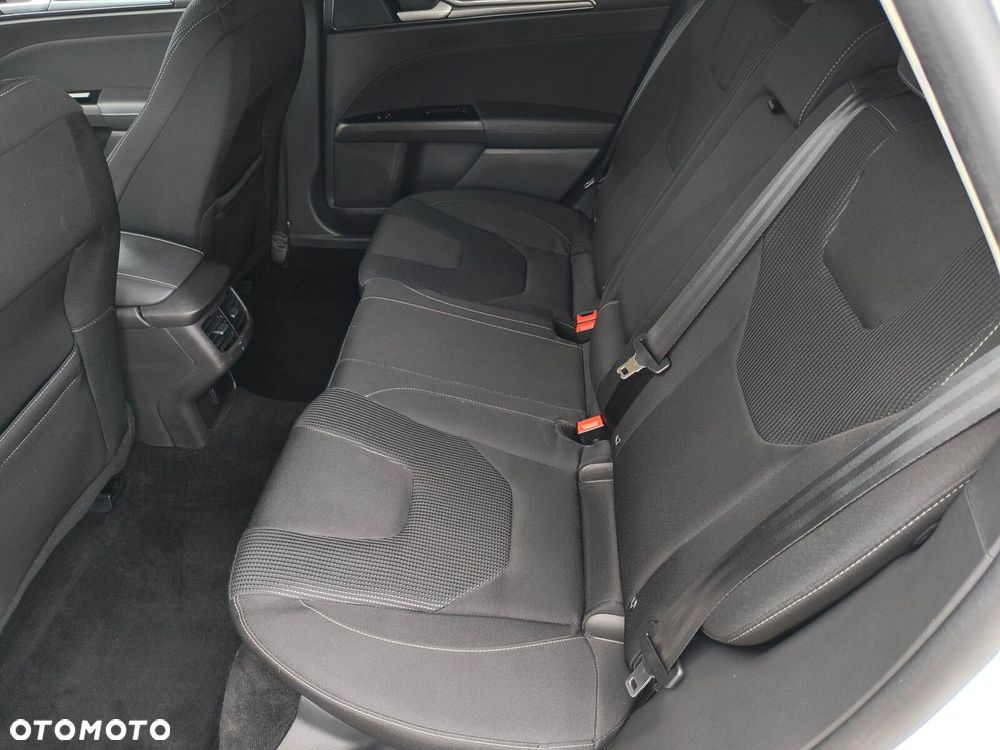 Ford Mondeo - 15