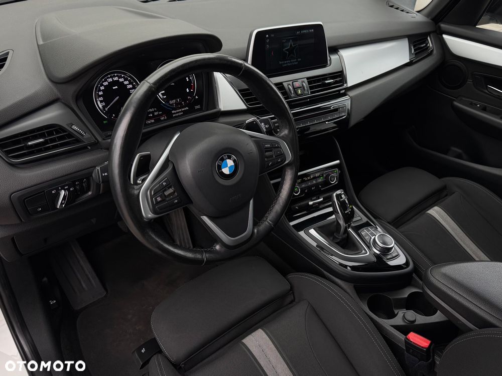 BMW Seria 2 220d xDrive Sport-Aut Advantage - 13