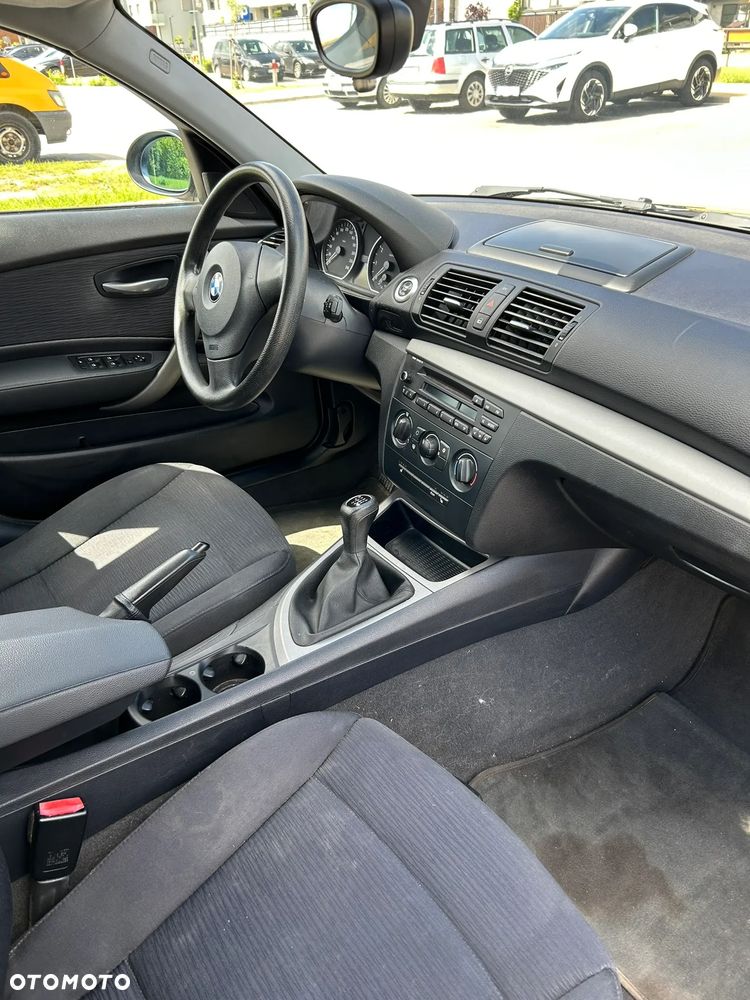 BMW Seria 1 116i - 10