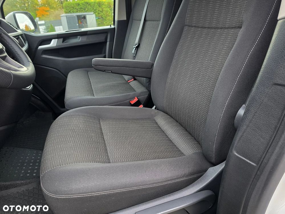 Volkswagen Caravelle 2.0 TDI L2 Trendline 4Motion DSG - 4