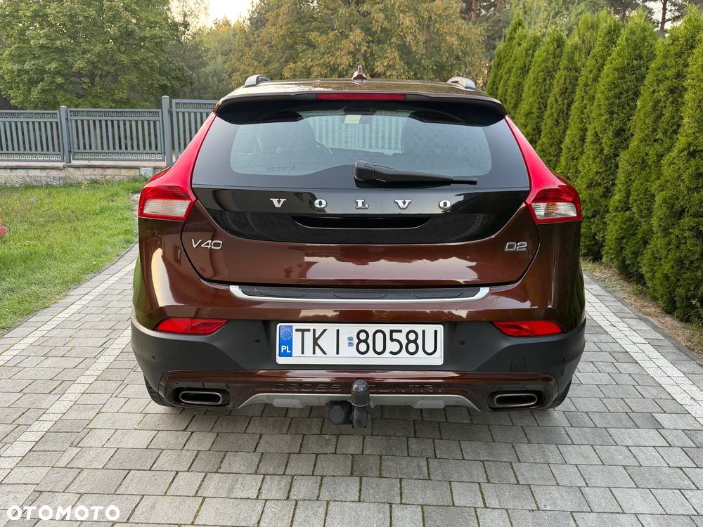 Volvo V40 Cross Country - 8
