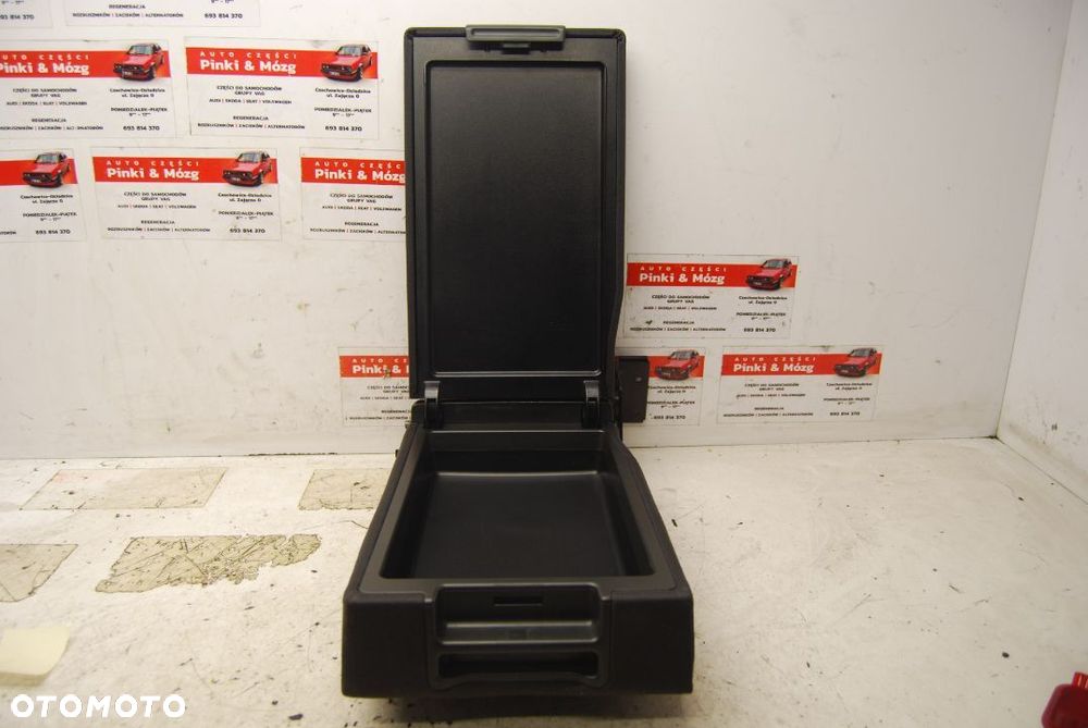 PODŁOKIETNIK KANAPY TYŁ TYLNEJ AUDI A4 B6 B7 SEDAN KOMBI - 1