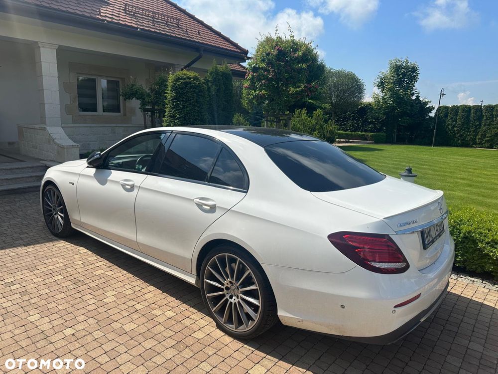 Mercedes-Benz Klasa E - 1