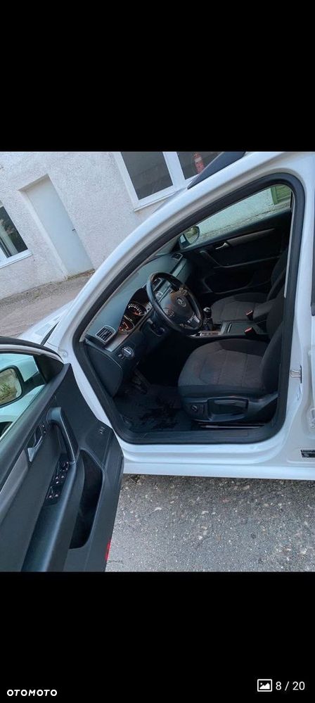 Volkswagen Passat - 8