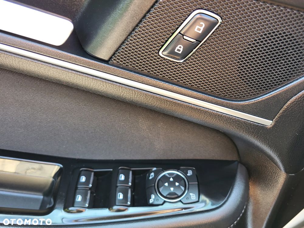Ford S-Max 2.0 TDCi Titanium PowerShift - 30