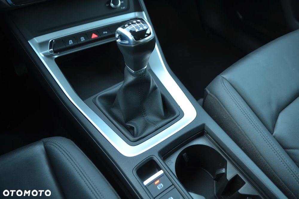 Audi Q3 35 TFSI advanced - 28