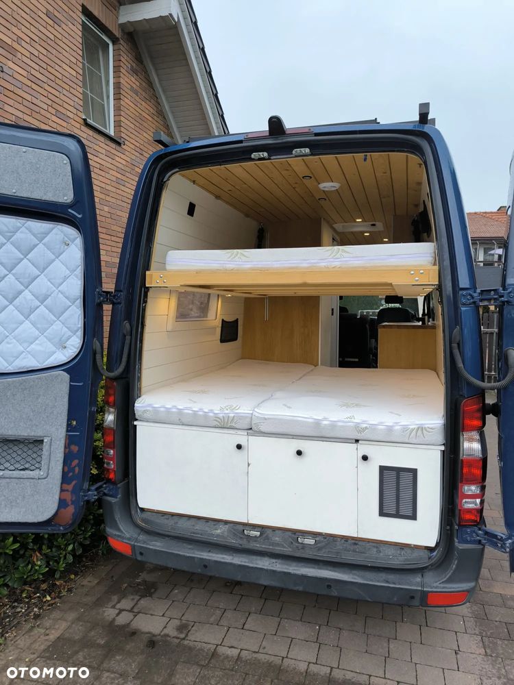 Mercedes-Benz Sprinter - 16