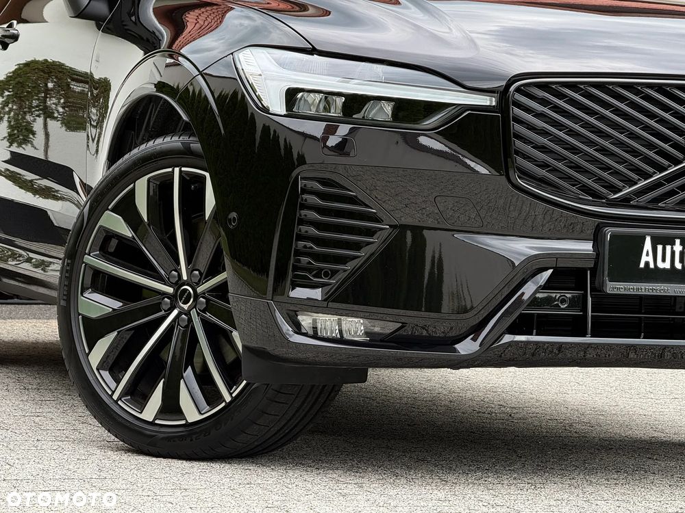 Volvo XC 60 B5 B AWD Plus Dark - 9
