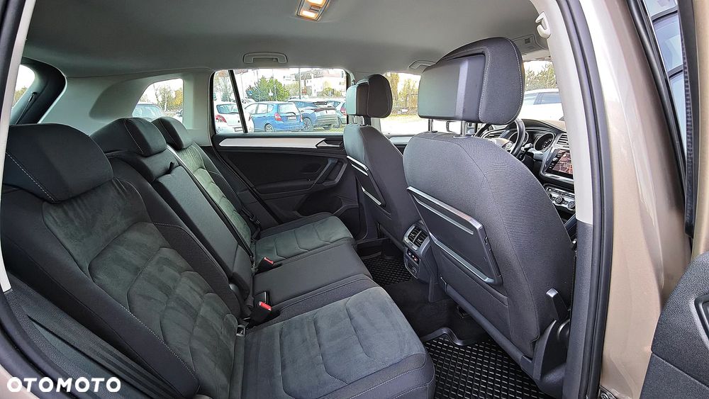 Volkswagen Tiguan - 26