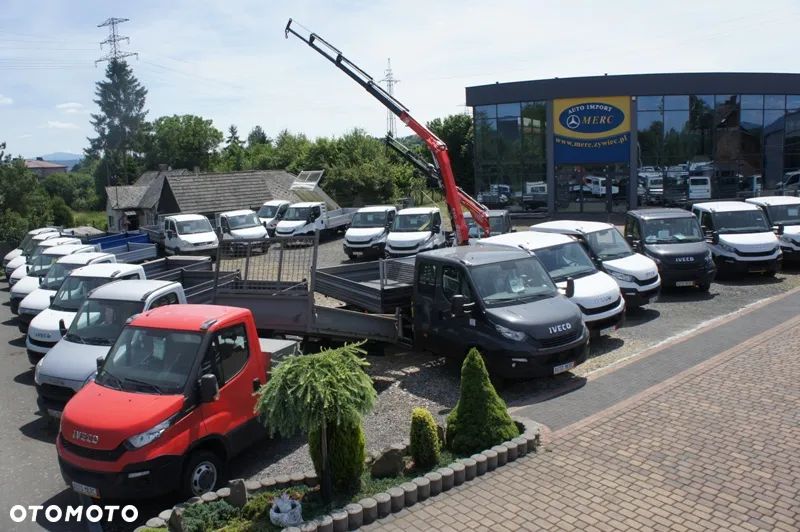 Iveco 35C14 doka brygadówka wywrotka skrzynia żuraw - 16