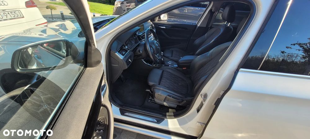 BMW X1 sDrive18d - 11