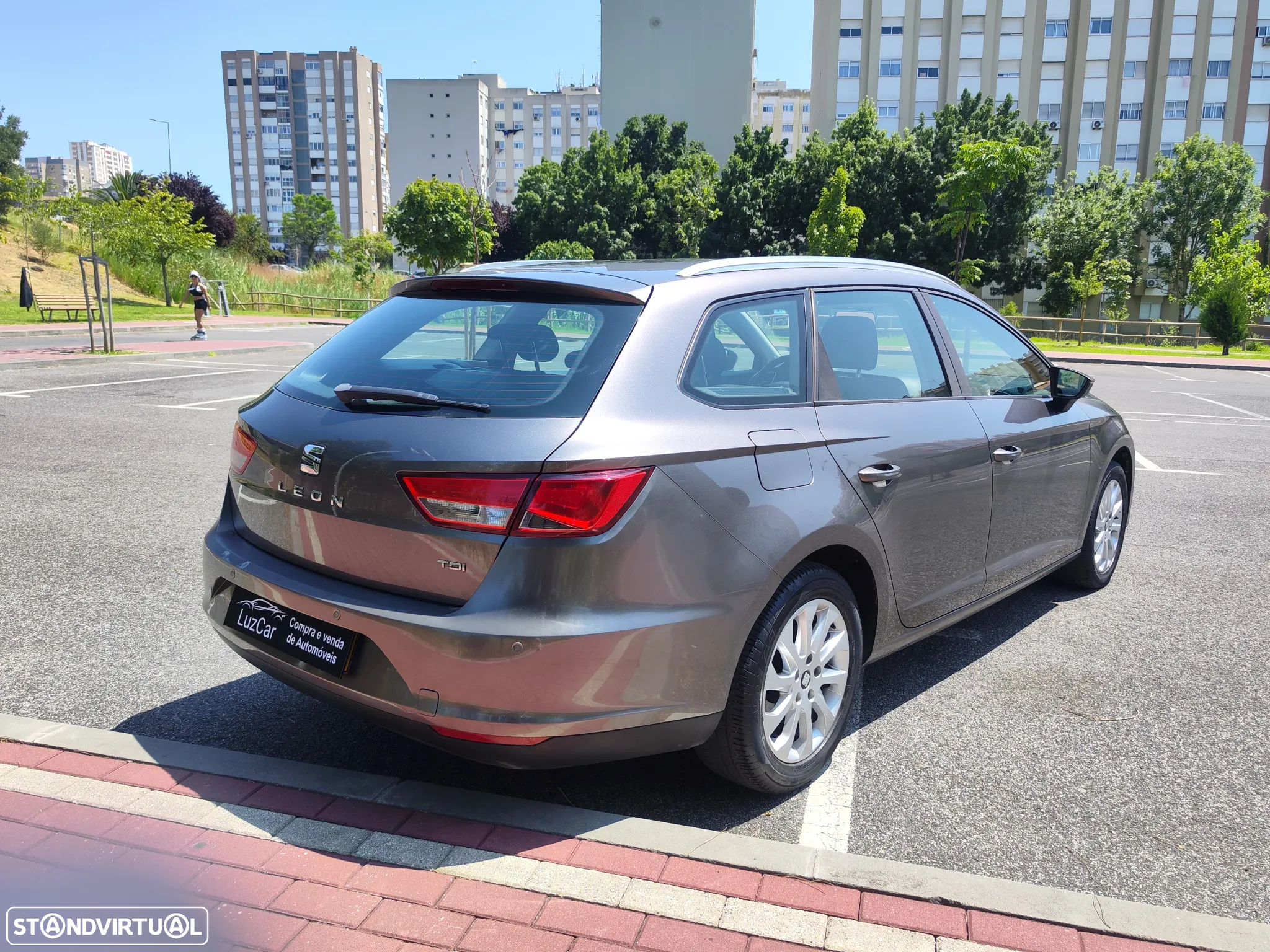 SEAT Leon ST 1.6 TDI Reference Ecomotive - 7