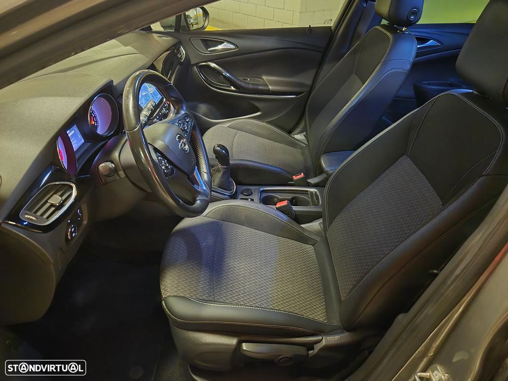 Opel Astra Sports Tourer 1.6 CDTI Innovation S/S - 24