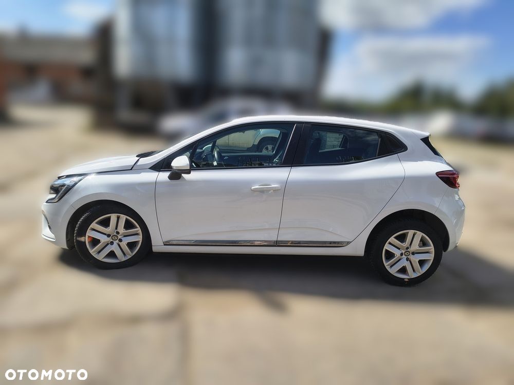 Renault Clio - 10
