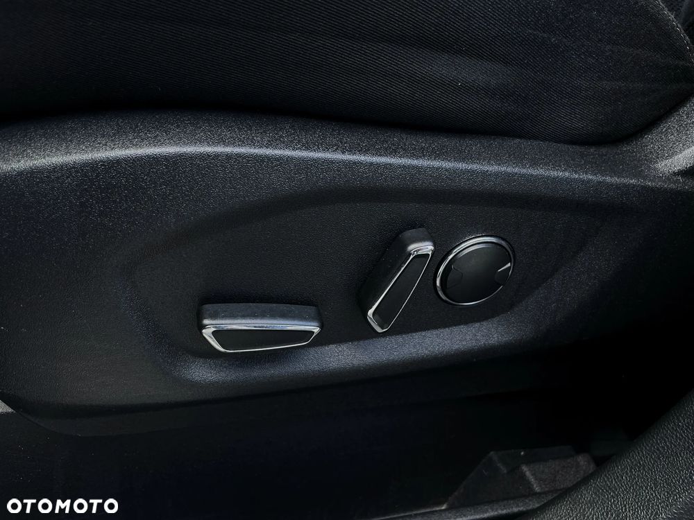 Ford S-Max 2.0 EcoBoost Titanium - 33