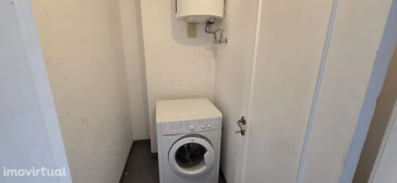 T4 para Arrendamento  com Vista Panorâmica em Almada - Grande imagem: 4/23