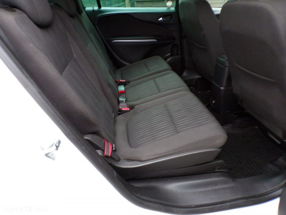 Opel Zafira - 18