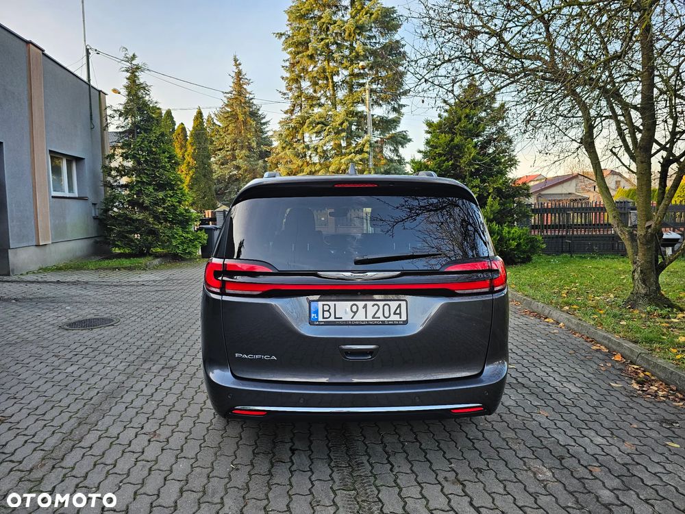 Chrysler Pacifica - 6