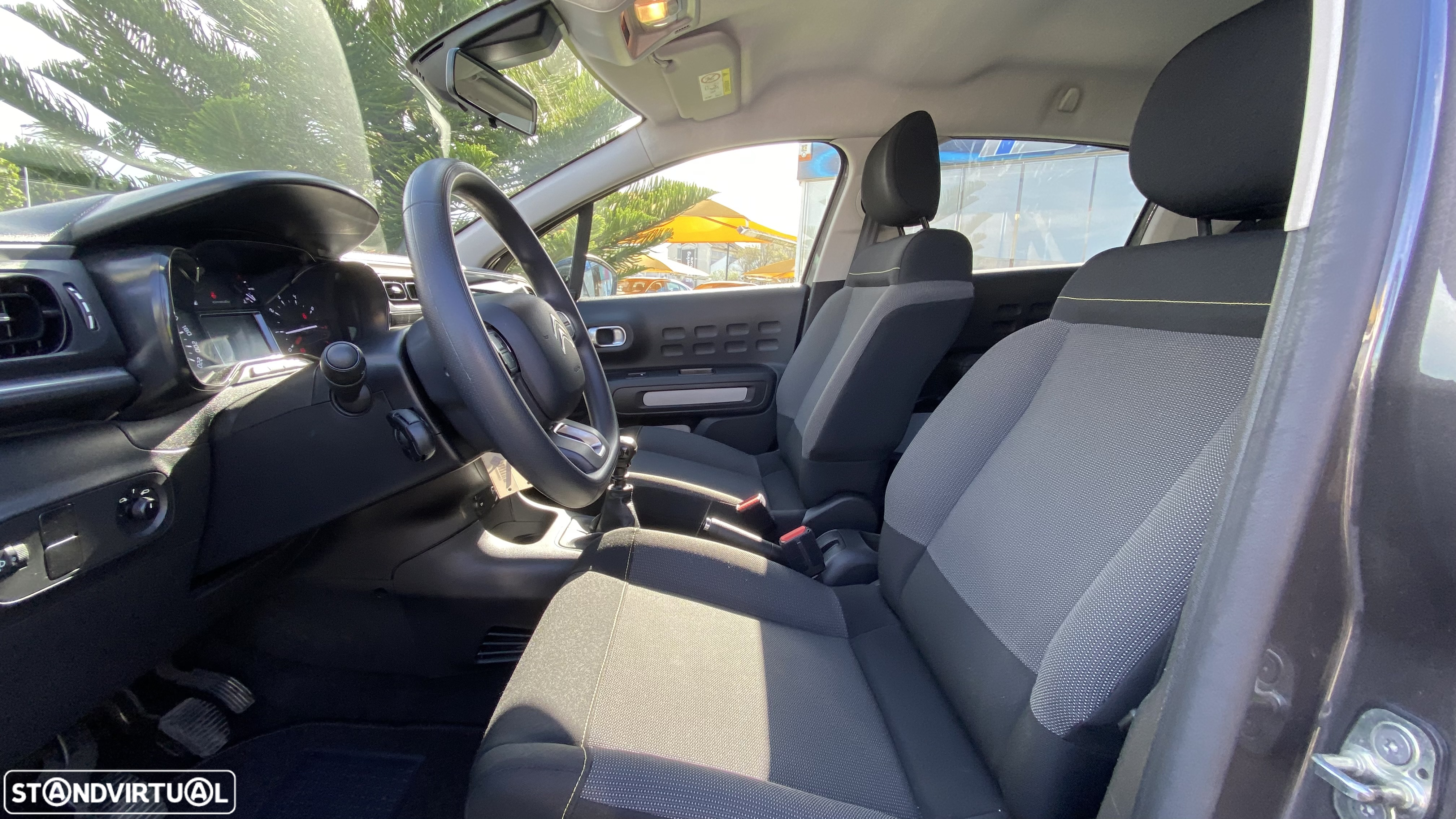 Citroën C3 1.5 BlueHDi Shine - 22