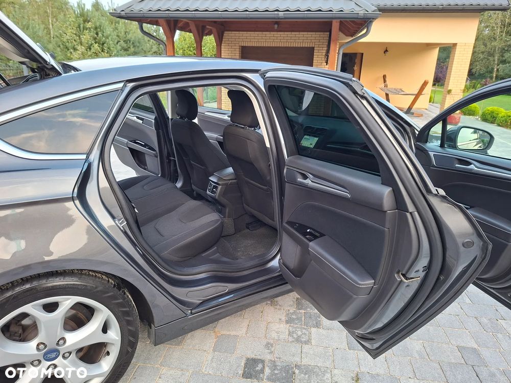 Ford Mondeo - 27