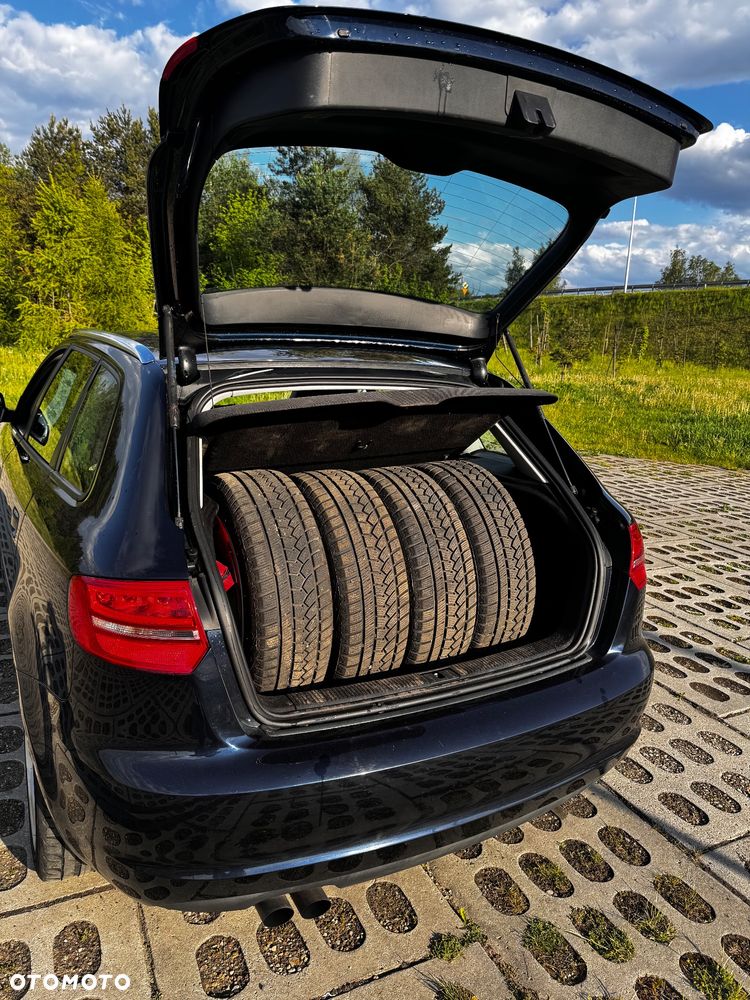 Audi A4 Avant - 22