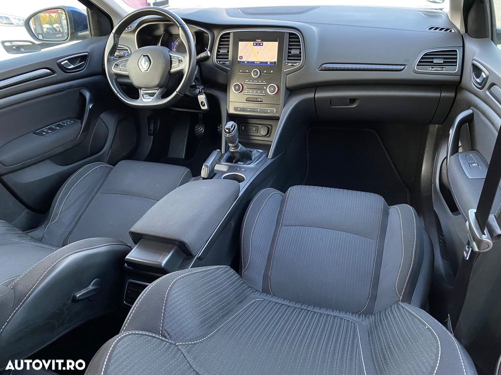 Renault Megane 2017 photo 3
