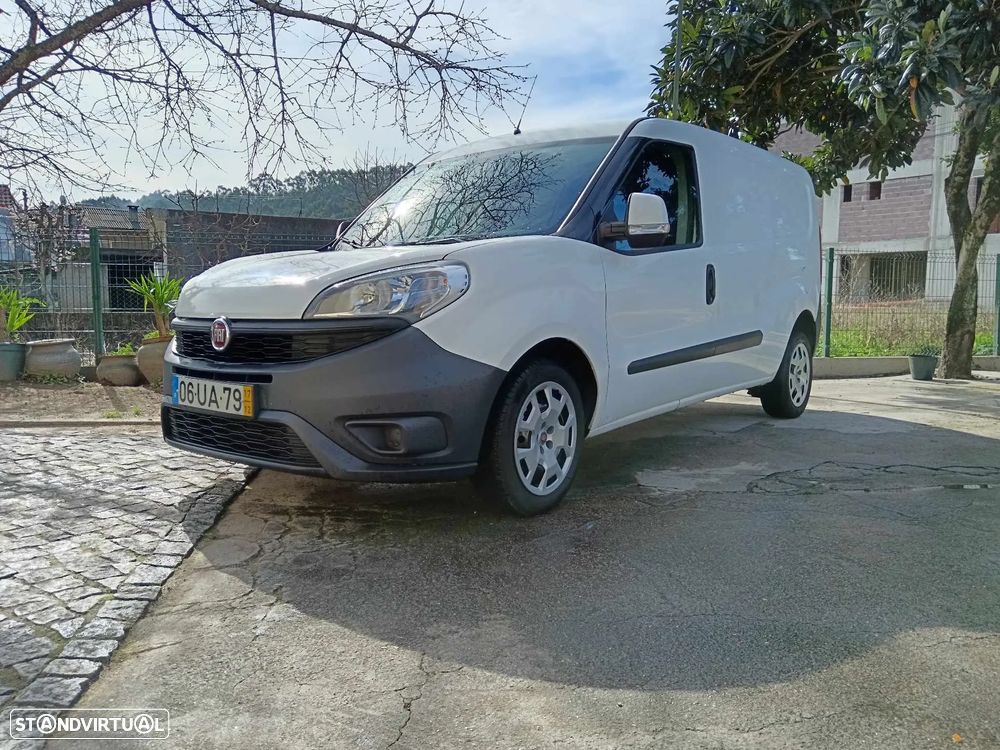 Fiat Doblo 1.6 MTJ MAXI 3 LUGARES - 1