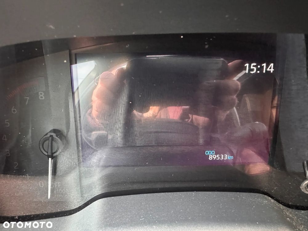 Toyota Corolla 2.0 Hybrid Executive - 10