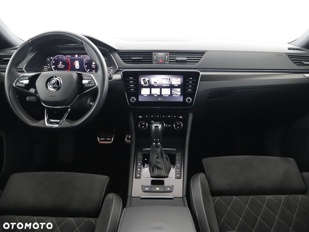 Skoda Superb 2.0 TDI SCR Sportline DSG - 12