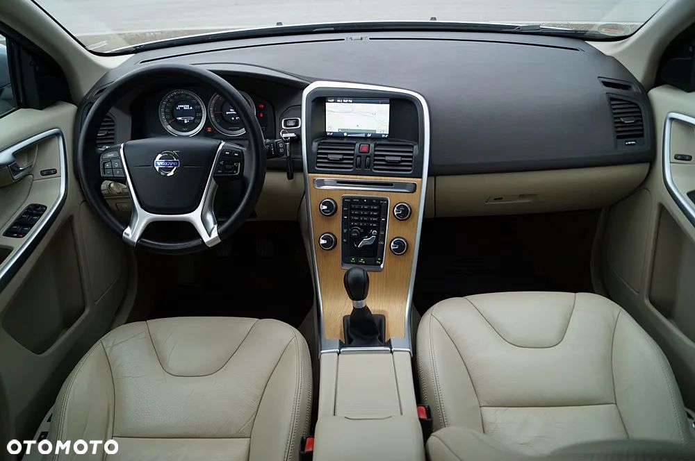 Volvo XC 60 D4 Edition Pro - 28
