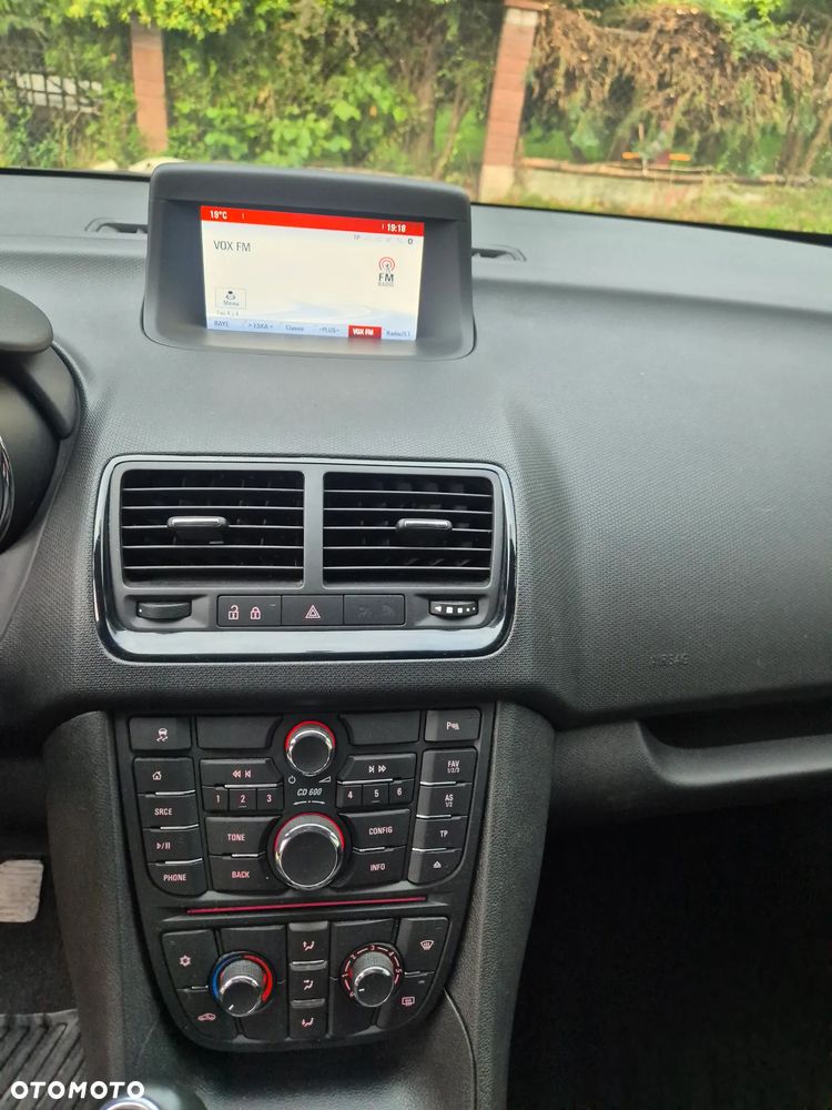 Opel Meriva - 14