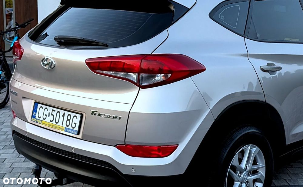 Hyundai Tucson 1.6 GDI BlueDrive Design 2WD - 32