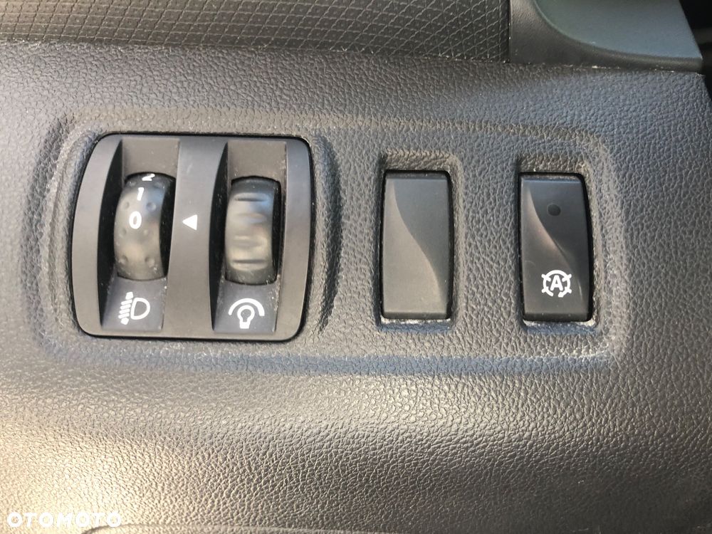 Renault Clio 1.5 dCi Energy Business EU6 - 21