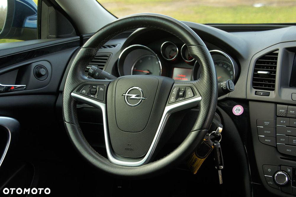 Opel Insignia - 15