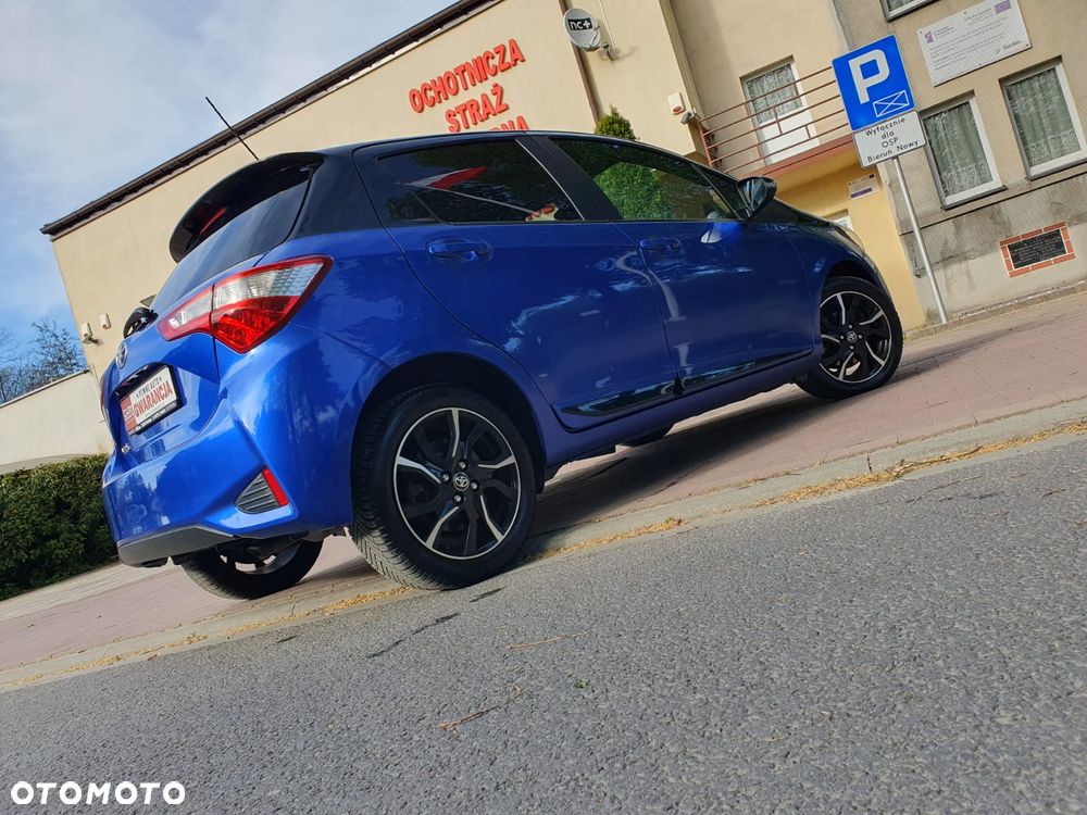 Toyota Yaris 1.5 Premium - 8