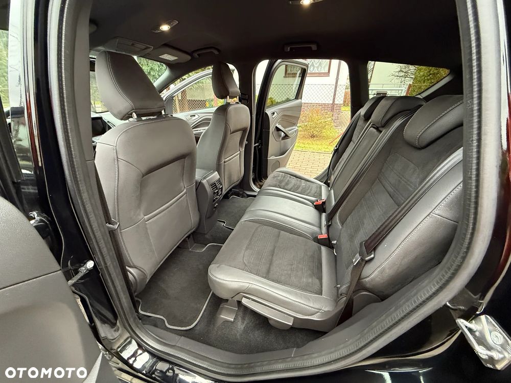 Ford Kuga 1.5 TDCi FWD ST-Line - 24