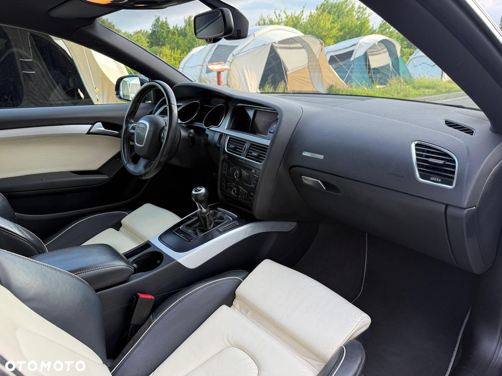 Audi A5 Coupé 2.0 TDI - 13