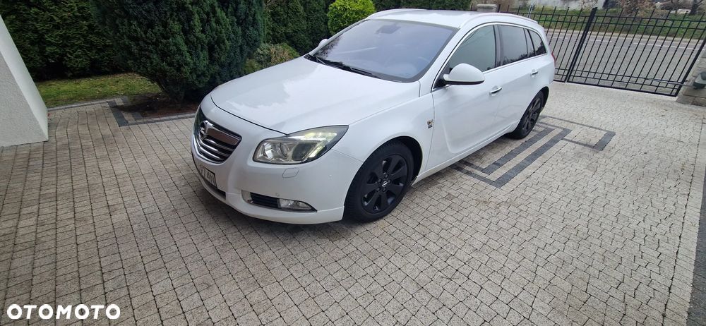 Opel Insignia - 1