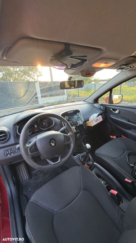 Renault Clio 1.2 16V Authentique - 8